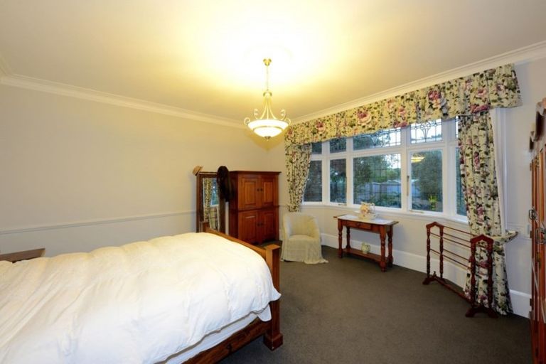 Photo of property in 124 Purchas Street, Edgeware, Christchurch, 8013