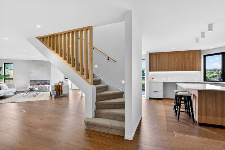 Photo of property in 1a Prestige Place, Castor Bay, Auckland, 0620