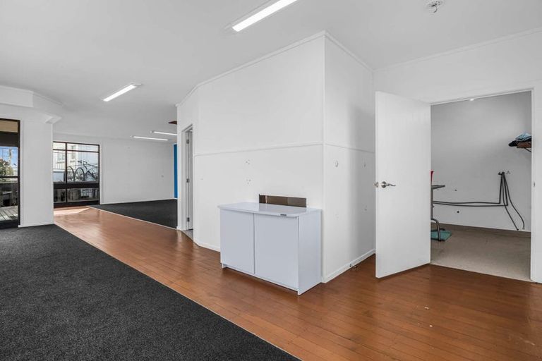 Photo of property in 21 Lyon Street, Featherston, 5710