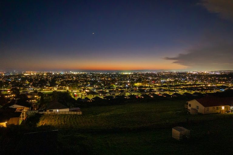 Photo of property in 137 Keri Vista Rise, Papakura, 2110