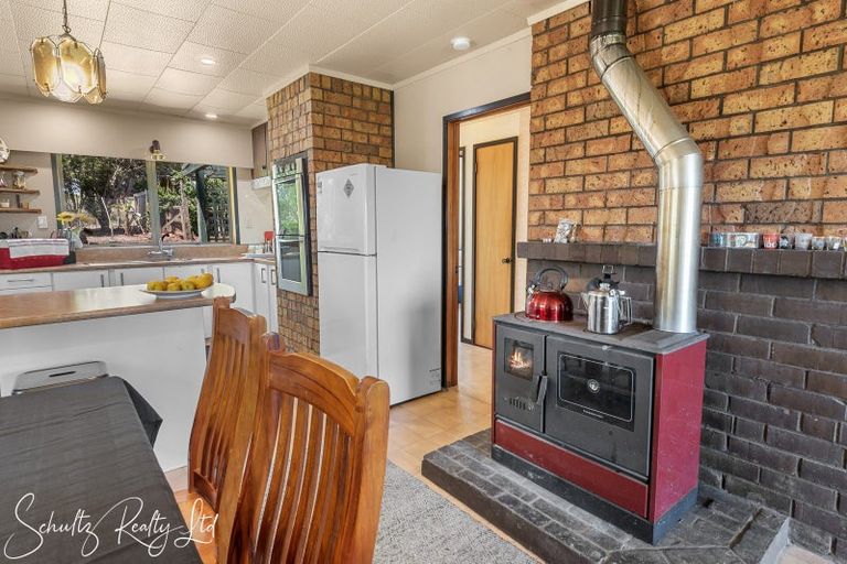 Photo of property in 1610 Paparoa-oakleigh Road, Taipuha, Paparoa, 0571