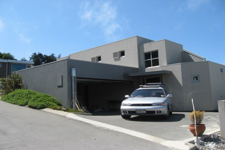 Photo of property in 10 Defender Lane, Redcliffs, Christchurch, 8081