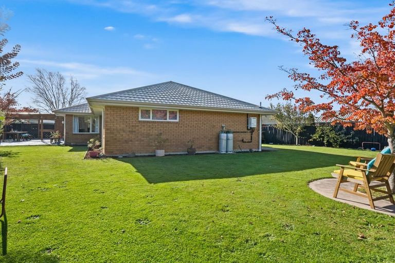Photo of property in 35 Durrell Way, Rolleston, 7614