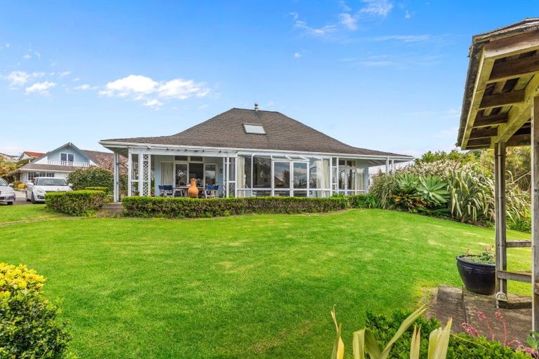 Photo of property in 21 Walnut Grove, Omokoroa, 3114