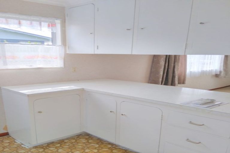 Photo of property in 1/10 Ropiha Street, Fitzroy, New Plymouth, 4312