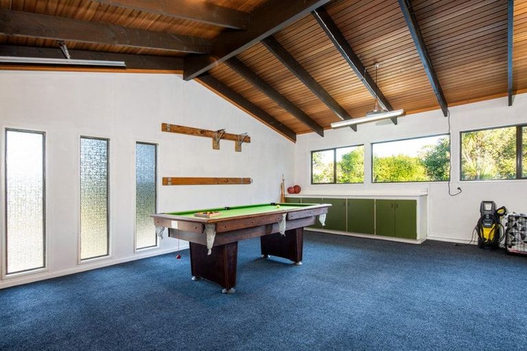 Photo of property in 102 Kowhai Road, Campbells Bay, Auckland, 0630