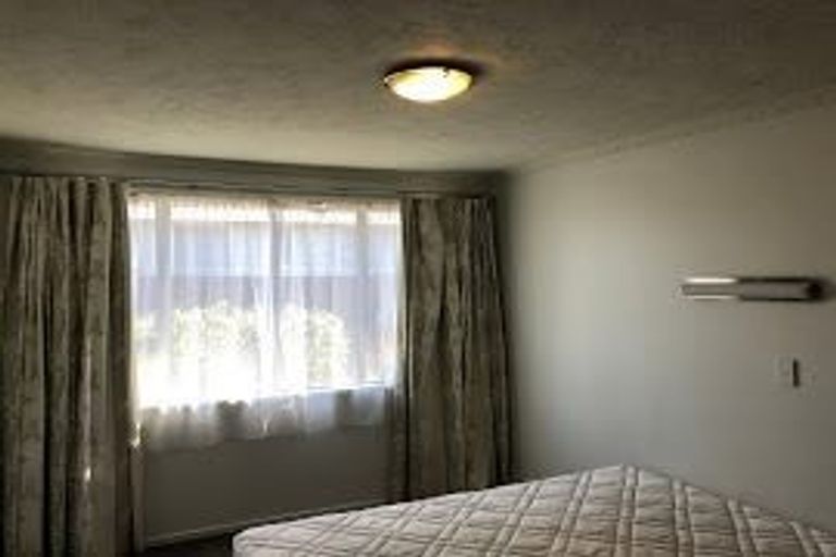 Photo of property in 1/200 Sawyers Arms Road, Bishopdale, Christchurch, 8053