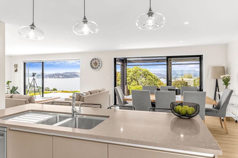 Photo of property in 53 Centennial Drive, Whitianga, 3510