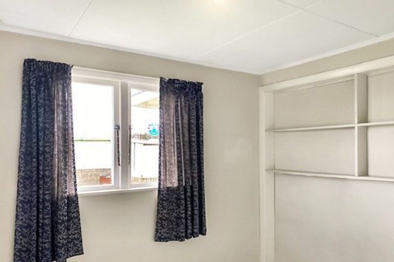 Photo of property in 5 Edinburgh Terrace, Foxton Beach, Foxton, 4815