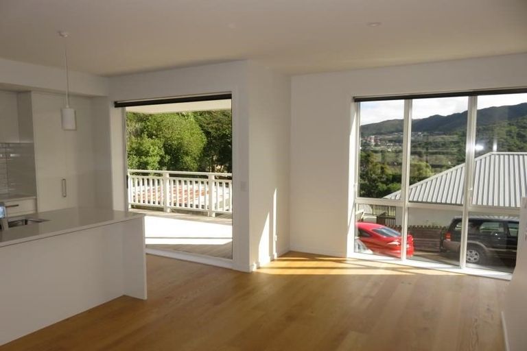 Photo of property in 56c Nicholson Road, Khandallah, Wellington, 6035