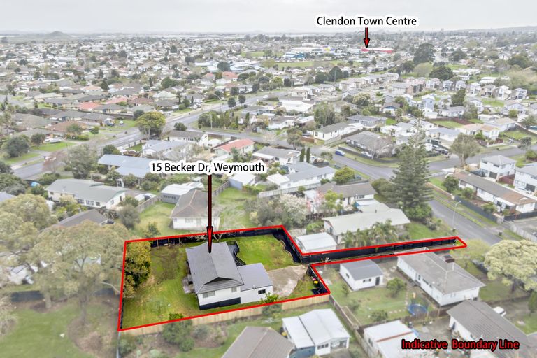 Photo of property in 15 Becker Drive, Weymouth, Auckland, 2103