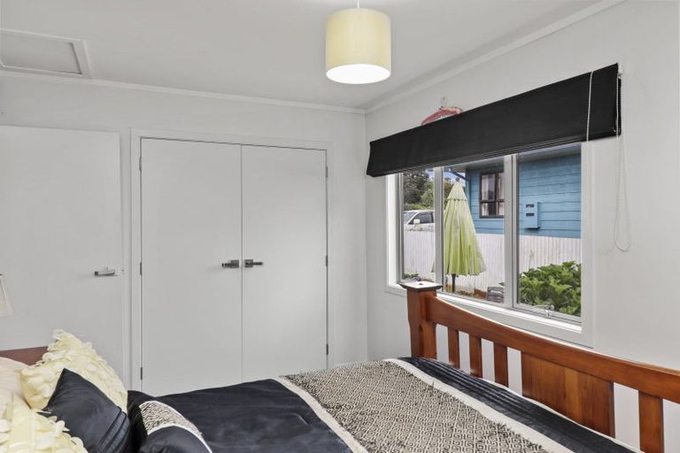 Photo of property in 18 Athenree Road, Athenree, Katikati, 3177