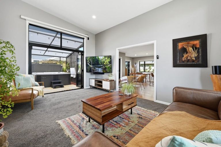 Photo of property in 2 Benmore Crescent, Pyes Pa, Tauranga, 3112