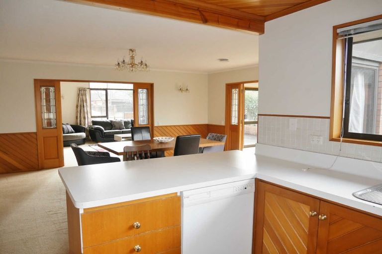 Photo of property in 22 Apsley Drive, Russley, Christchurch, 8042