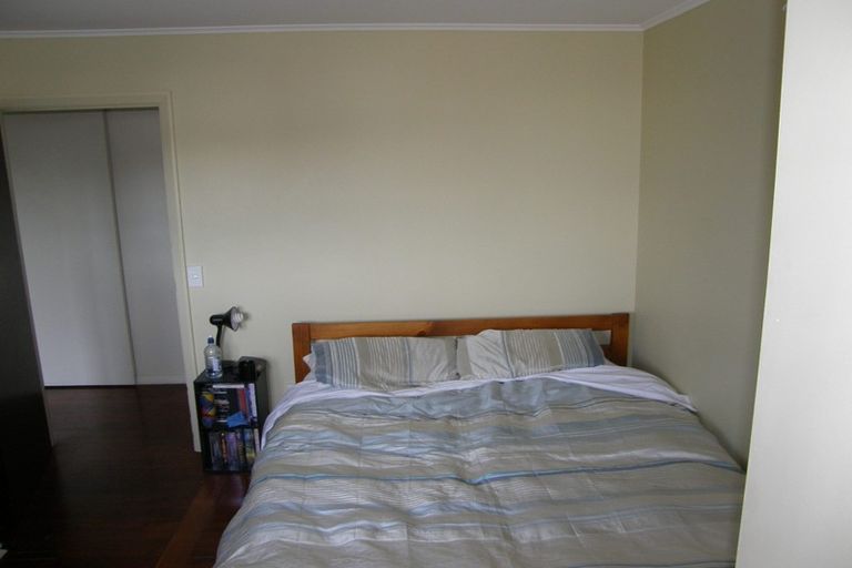 Photo of property in 8 Papawai Terrace, Mount Cook, Wellington, 6021