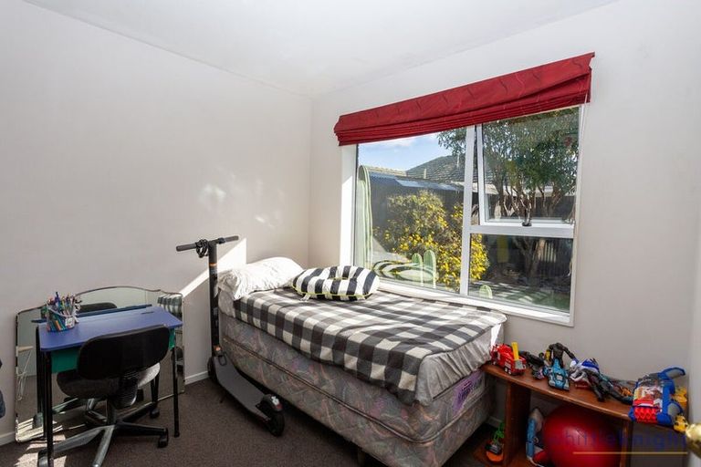 Photo of property in 292a Wainoni Road, Avondale, Christchurch, 8061