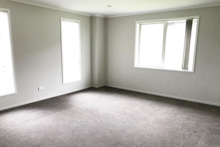 Photo of property in 19 Pyne Crescent, Pokeno, 2402