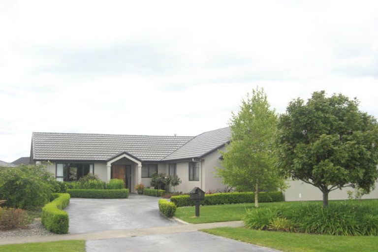 Photo of property in 5 Lucombe Place, Cambridge, 3434