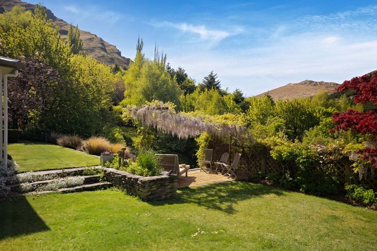 Photo of property in 108 Moonlight Track, Arthurs Point, Queenstown, 9371
