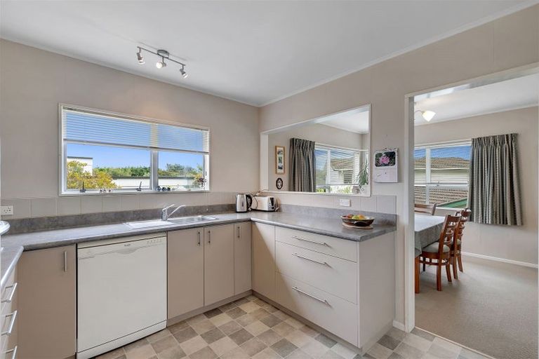 Photo of property in 1 Naver Place, Papakowhai, Porirua, 5024