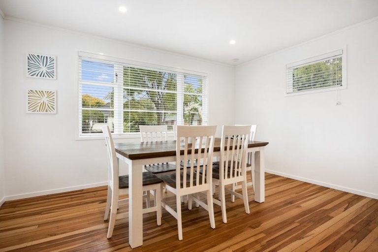 Photo of property in 43 Routley Crescent, Elderslea, Upper Hutt, 5018