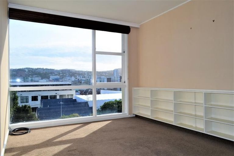 Photo of property in Embassy Court, 72 Brougham Street, Mount Victoria, Wellington, 6011