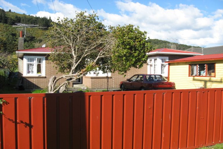 Photo of property in 130 Moohan Street, Wainuiomata, Lower Hutt, 5014