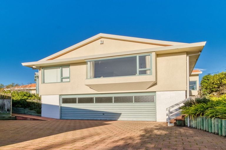 Photo of property in 3/42 Campbell Street, Havelock North, 4130