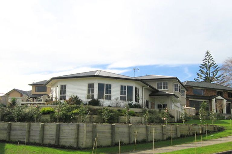 Photo of property in 13 Palm Grove Drive, Western Heights, Hamilton, 3200