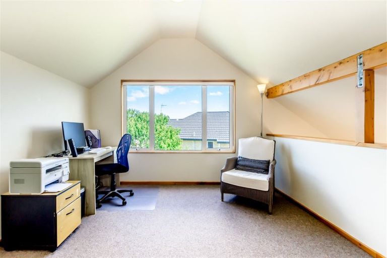 Photo of property in 9 Compass Court, Paraparaumu, 5032