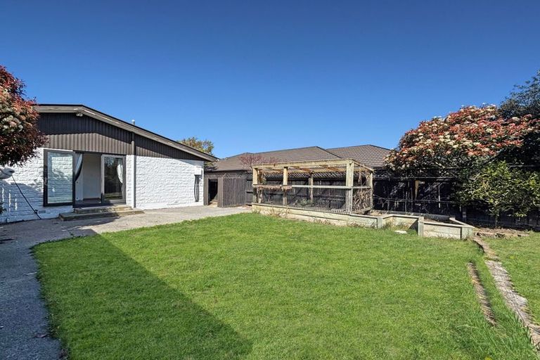 Photo of property in 48 Inwoods Road, Parklands, Christchurch, 8083