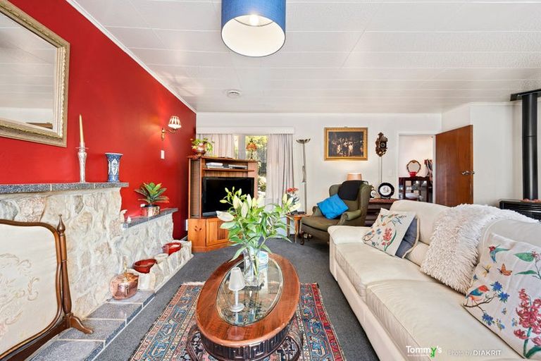 Photo of property in 105 Churchill Drive, Crofton Downs, Wellington, 6035