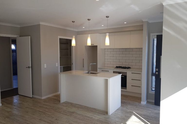 Photo of property in 15 Cupples Street, Papamoa Beach, Papamoa, 3118