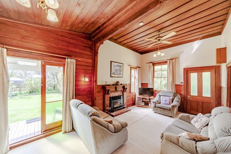 Photo of property in 31 Lyall Street, Tikokino, Waipawa, 4273