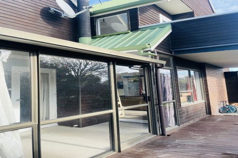 Photo of property in 1/35 Solway Avenue, Ilam, Christchurch, 8041