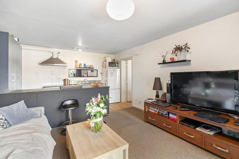 Photo of property in 279 Fernhill Road, Sunshine Bay, Queenstown, 9300