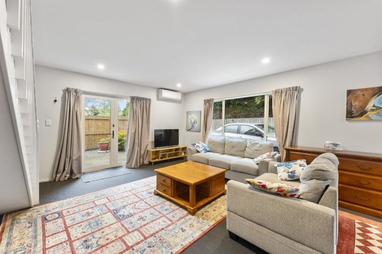Photo of property in 2/8 Waldie Grove, Avalon, Lower Hutt, 5011