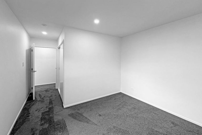 Photo of property in 21 Karaka Village Parade, Karaka, 2580