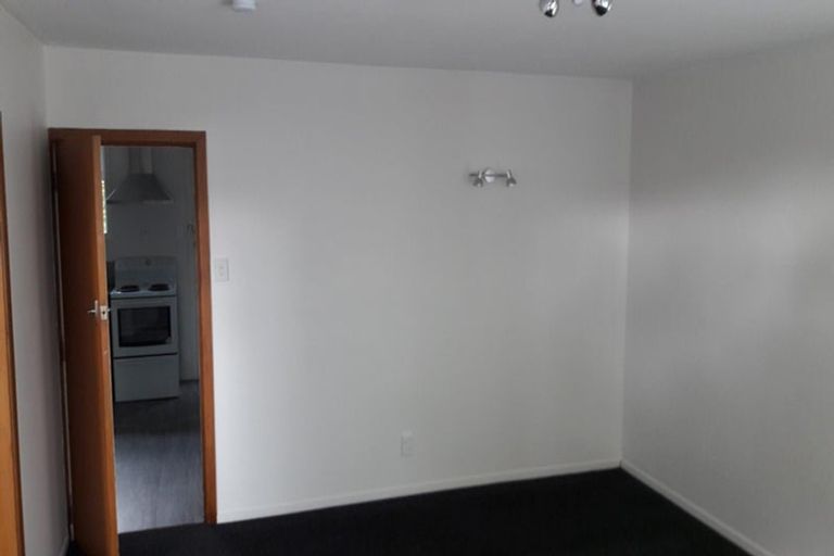 Photo of property in 4/23 Oxley Avenue, St Albans, Christchurch, 8014