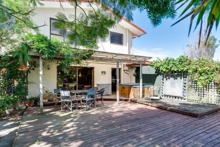 Photo of property in 50 Clifton Road, Tongaporutu, Urenui, 4378