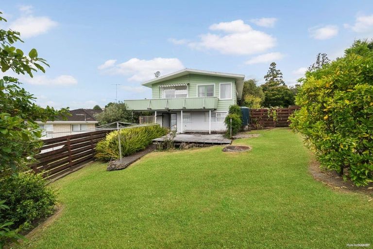 Photo of property in 5 Cheryl Place, Hillcrest, Auckland, 0627