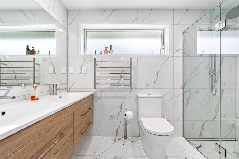 Photo of property in 37 Josh Road, Huapai, Kumeu, 0810