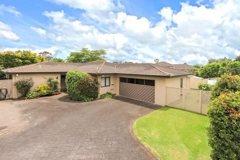 Photo of property in 35 Links View Drive, Omokoroa, 3114