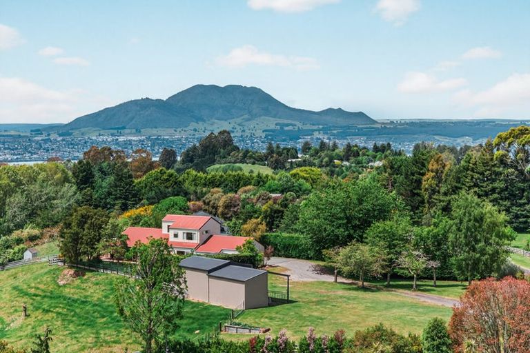 Photo of property in 30 Ramsay Drive, Acacia Bay, Taupo, 3385