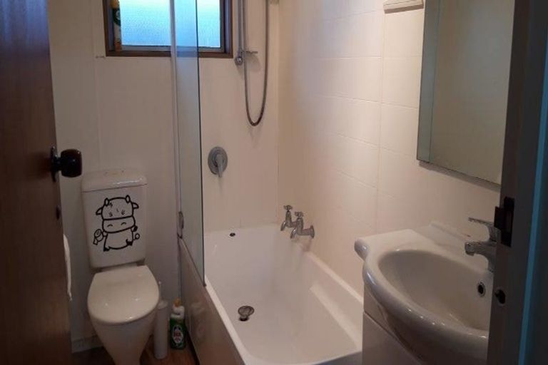 Photo of property in 2/11 Angela Street, Upper Riccarton, Christchurch, 8041