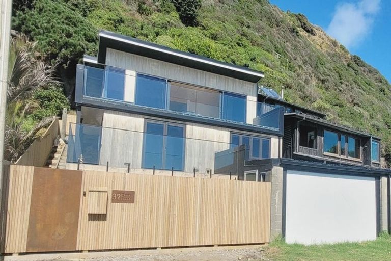 Photo of property in 32 Ocean Parade, Pukerua Bay, 5026