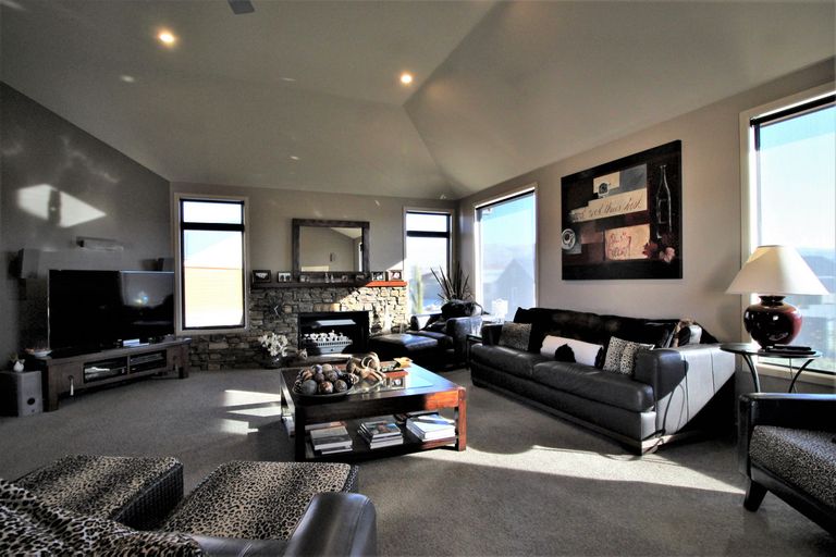 Photo of property in 16 Walnut Grove, Alexandra, 9320