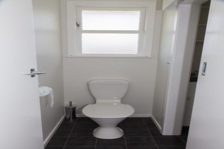 Photo of property in 1 Patea Place, Terrace End, Palmerston North, 4410