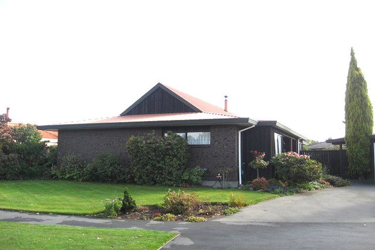 Photo of property in 24 Sayers Crescent, Ilam, Christchurch, 8041