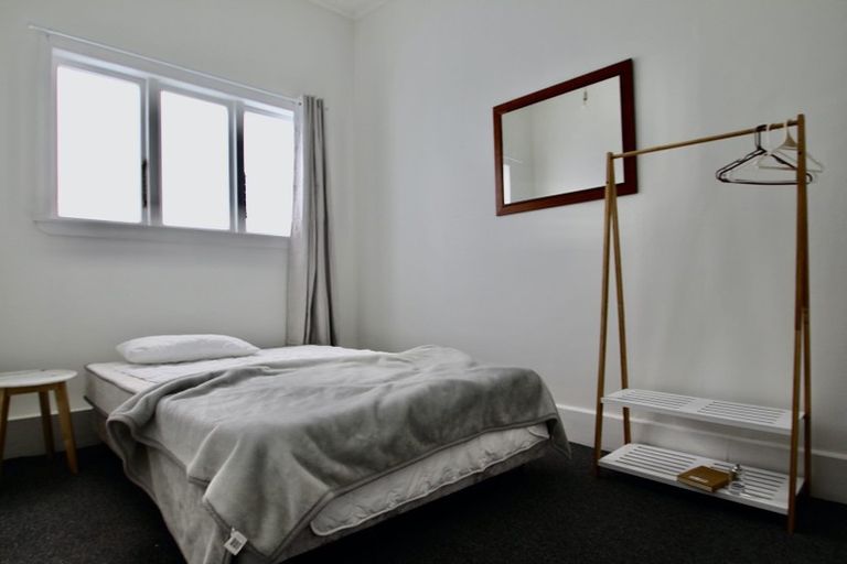 Photo of property in 2/24 West End Road, Herne Bay, Auckland, 1022